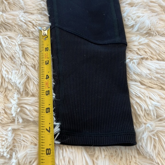 NWOT Alo Yoga High-Waist Alosoft Lounge Legging Black M - Picture 9 of 9